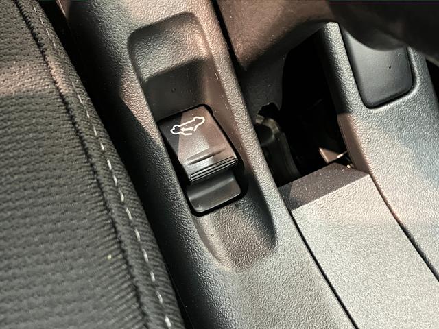 コペンセロ 5MT ターボ フルセグナビ 届出済未使用車電動オープンルーフ リヤコーナセンサー フルセグナビ DVD再生 Bluetooth USB シートヒーター LEDヘッドライト オートライト オートエアコン スマートキー エクスプレイ仕様アルミ(滋賀県)の中古車