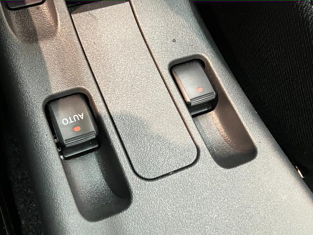 コペンセロ 5MT ターボ フルセグナビ 届出済未使用車電動オープンルーフ リヤコーナセンサー フルセグナビ DVD再生 Bluetooth USB シートヒーター LEDヘッドライト オートライト オートエアコン スマートキー エクスプレイ仕様アルミ(滋賀県)の中古車