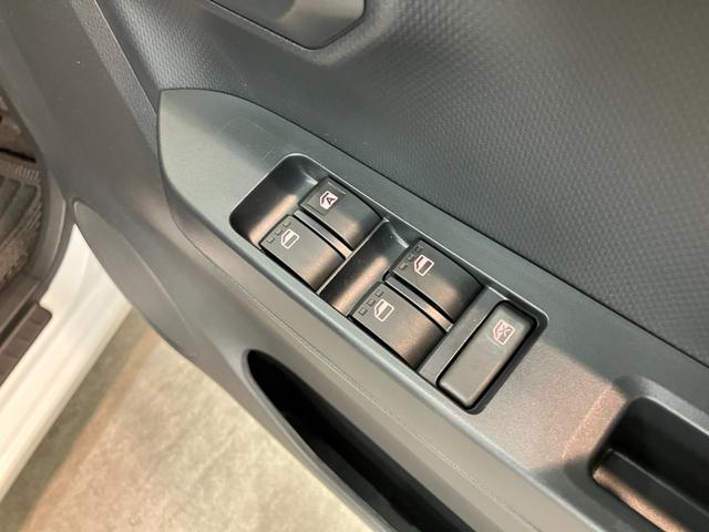 ミライースＬ　ＳＡIII　コーナーセンサー　キーレス　オートライト衝突被害軽減ブレーキ　コーナーセンサー　バックカメラ（ナビ装着時用）　オートライト　マニュアルレベリング　マニュアルエアコン　キーレスエントリー　エコアイドル（滋賀県）の中古車