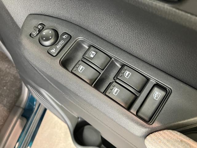 ムーヴＸ　コーナーセンサー　左側電動スライドドア　届出済未使用車衝突被害軽減ブレーキ　コーナーセンサー　バックカメラ（ナビ装着時用）　左側電動スライドドア　ＬＥＤヘッドライト　オートライト　オートエアコン　電動格納式ミラー　スマートキー　エコアイドル（滋賀県）の中古車