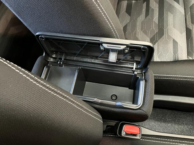 タフトＧターボクロムベンチャー　９型ナビ　パノラマカメラ　ドラレコ追突被害軽減ブレーキ　コーナーセンサー　ＬＥＤ　スマートキー　レーダークルーズコントロール　シートヒーター　９インチフルセグナビ　ＤＶＤ　Ｂｌｕｅｔｏｏｔｈ　ＵＳＢ　パノラマカメラ　前後ドラレコ（滋賀県）の中古車