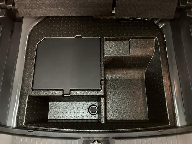 ロッキーＸ　ＨＥＶ（大阪府）の中古車