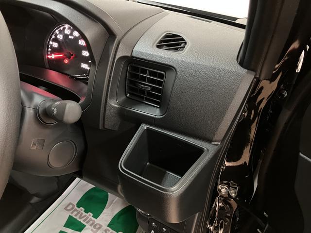 ハイゼットカーゴクルーズ　オーバーヘッドシェルフ　キーフリースマートアシスト　運転席・助手席エアバッグ　オーバーヘッドシェルフ　キーフリーシステム　コーナーセンサー　電動格納式ミラー　プッシュスタート　シガーソケット　パワーウィンドウ　ＣＶＴ（大阪府）の中古車
