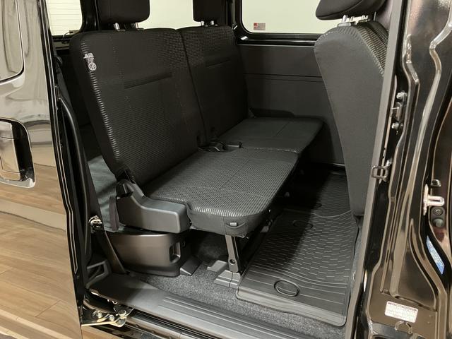 ハイゼットカーゴクルーズ　オーバーヘッドシェルフ　キーフリースマートアシスト　運転席・助手席エアバッグ　オーバーヘッドシェルフ　キーフリーシステム　コーナーセンサー　電動格納式ミラー　プッシュスタート　シガーソケット　パワーウィンドウ　ＣＶＴ（大阪府）の中古車