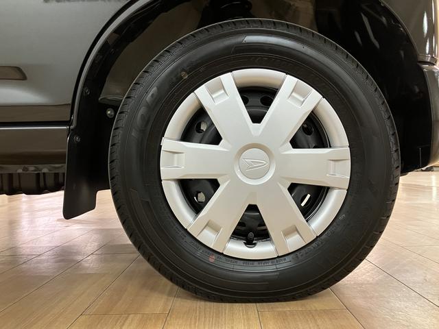 ハイゼットカーゴクルーズ　オーバーヘッドシェルフ　キーフリースマートアシスト　運転席・助手席エアバッグ　オーバーヘッドシェルフ　キーフリーシステム　コーナーセンサー　電動格納式ミラー　プッシュスタート　シガーソケット　パワーウィンドウ　ＣＶＴ（大阪府）の中古車