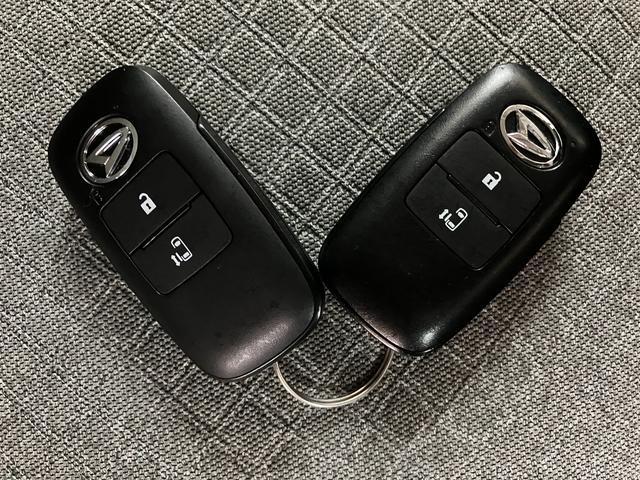 タントＸ　ナビ　バックカメラ　ＥＴＣ車載器スマートアシスト　（運転席／助手席／サイド／カーテン）エアバッグ　メモリーナビ　バックカメラ　ＥＴＣ車載器　オートライト　ＬＥＤヘッドライト　オートエアコン　前席シートヒーター　キーフリーシステム（大阪府）の中古車