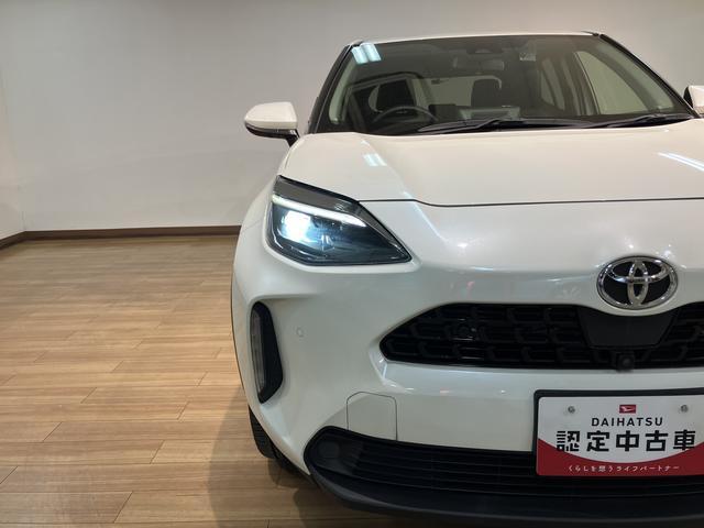 ヤリスクロスＺ　フロントシートヒーター　ハンドルヒーターレーダークルーズコントロール　ディスプレイオーディオ　パノラマモニター　ステアリングリモコン　ハンドルヒーター　フロントシートヒーター　電動パーキング　前後ドラレコ　ＥＴＣ車載器　キーフリーシステム（大阪府）の中古車