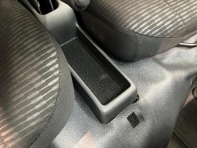 ハイゼットカーゴＤＸ　電子制御式４ＷＤ　ＣＶＴ　ＡＭ／ＦＭラジオ　車検整備付衝突被害軽減ブレーキ　コーナーセンサー　電子制御式４ＷＤ　ＣＶＴ　両側スライドＤ　ＡＭ／ＦＭラジオ　オートライト　前席パワーウインドウ　マニュアルエアコン　マニュアルレベリング　キーレス　エコアイドル（滋賀県）の中古車