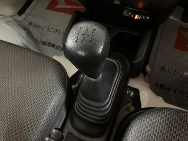 ハイゼットトラックスタンダードＳＡIIIｔ／１年保証／車検整備付／５速ＭＴ１年間走行距離無制限　車検整備付　ＡＭ／ＦＭラジオ　マニュアルエアコン　パワーステアリング　トップシェイドガラス　３方開　ＥＴＣ　荷台作業灯（大阪府）の中古車