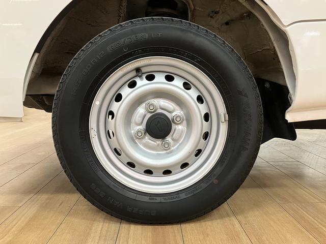 ハイゼットトラックスタンダードＳＡIIIｔ／１年保証／車検整備付／５速ＭＴ１年間走行距離無制限　車検整備付　ＡＭ／ＦＭラジオ　マニュアルエアコン　パワーステアリング　トップシェイドガラス　３方開　ＥＴＣ　荷台作業灯（大阪府）の中古車