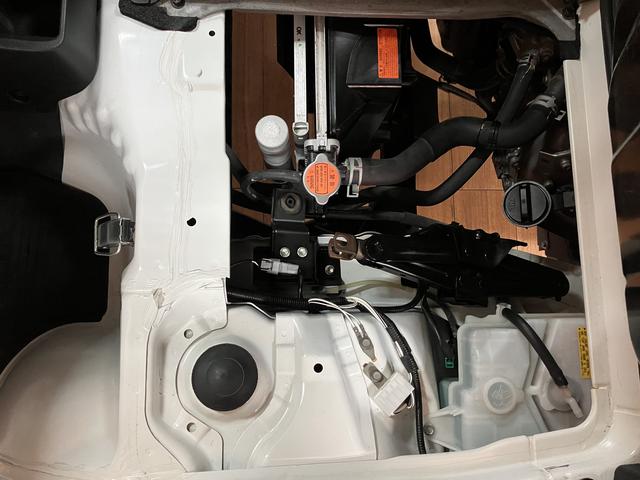 ハイゼットトラックスタンダードＳＡIIIｔ／１年保証／車検整備付／５速ＭＴ１年間走行距離無制限　車検整備付　ＡＭ／ＦＭラジオ　マニュアルエアコン　パワーステアリング　トップシェイドガラス　３方開　ＥＴＣ　荷台作業灯（大阪府）の中古車