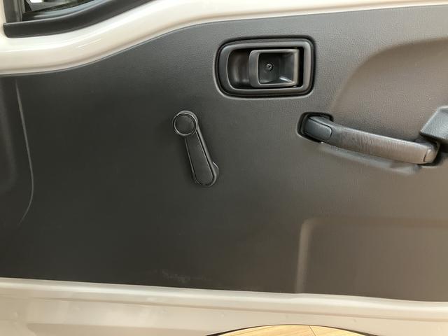 ハイゼットトラックスタンダードＳＡIIIｔ／車検整備付／ＬＥＤヘッドライト／サポカーＳベーシック＋適合　４速オートマチック　新車保証継承　車検整備付　フルセグナビ　ＵＳＢ　リヤセンサー　オートライト　トップシェイドガラス　ＥＴＣ　ＬＥＤヘッドライト　３方開（大阪府）の中古車