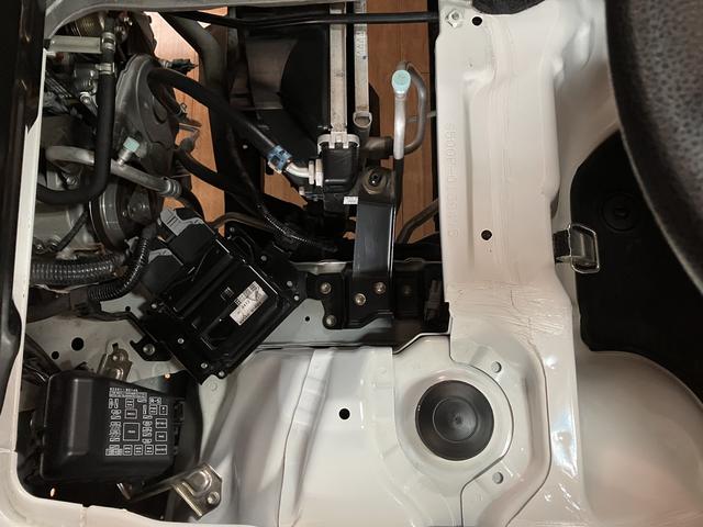 ハイゼットトラックスタンダードＳＡIIIｔ／車検整備付／ＬＥＤヘッドライト／サポカーＳベーシック＋適合　４速オートマチック　新車保証継承　車検整備付　フルセグナビ　ＵＳＢ　リヤセンサー　オートライト　トップシェイドガラス　ＥＴＣ　ＬＥＤヘッドライト　３方開（大阪府）の中古車