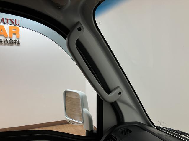 ハイゼットトラックジャンボＳＡIIIｔ／サポカーＳベーシック＋適合／車検整備付ＡＵＸ端子付ＣＤステレオ　キーレスエントリー　トップシェイドガラス　オートライト　３方開　ＬＥＤヘッドライト　ＬＥＤフォグランプ　スモークガラス　荷台作業灯　ガードフレームプロテクター（大阪府）の中古車