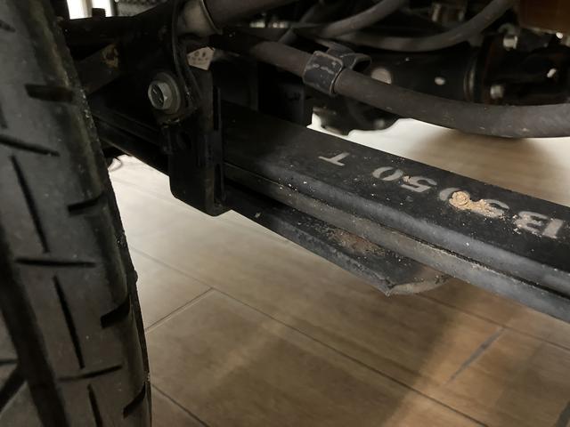 ハイゼットトラックジャンボＳＡIIIｔ／サポカーＳベーシック＋適合／車検整備付ＡＵＸ端子付ＣＤステレオ　キーレスエントリー　トップシェイドガラス　オートライト　３方開　ＬＥＤヘッドライト　ＬＥＤフォグランプ　スモークガラス　荷台作業灯　ガードフレームプロテクター（大阪府）の中古車