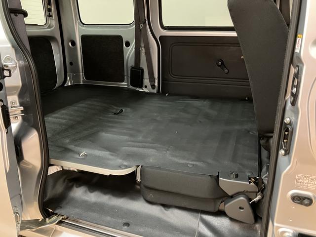 ハイゼットカーゴクルーズＳＡIII／サポカーＳワイド適合／ＥＴＣ／キーレス新車保証継承　車検整備付　オートライト　オートハイビーム　電動格納式ドアミラー　キーレス　トップシェイドガラス　ＥＴＣ　Ｆパワーウィンドウ　レインクリアリングミラー　バックソナー　ＬＥＤヘッドライト（大阪府）の中古車