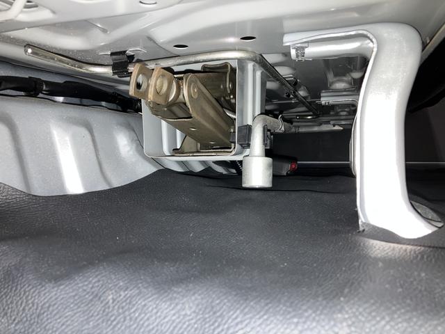 ハイゼットカーゴクルーズＳＡIII／サポカーＳワイド適合／ＥＴＣ／キーレス新車保証継承　車検整備付　オートライト　オートハイビーム　電動格納式ドアミラー　キーレス　トップシェイドガラス　ＥＴＣ　Ｆパワーウィンドウ　レインクリアリングミラー　バックソナー　ＬＥＤヘッドライト（大阪府）の中古車