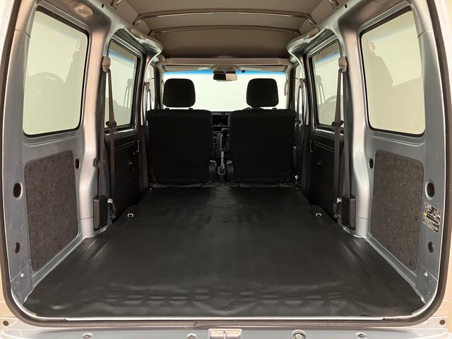 ハイゼットカーゴクルーズＳＡIII／サポカーＳワイド適合／ＥＴＣ／キーレス新車保証継承　車検整備付　オートライト　オートハイビーム　電動格納式ドアミラー　キーレス　トップシェイドガラス　ＥＴＣ　Ｆパワーウィンドウ　レインクリアリングミラー　バックソナー　ＬＥＤヘッドライト（大阪府）の中古車