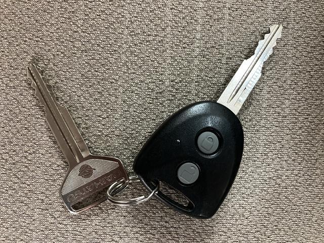 ムーヴＬ／１年保証／車検整備付／ワンセグナビ／キーレス／オートＡＣ１年間走行距離無制限　車検整備付　純正ワンセグナビ　キーレスエントリー　エコアイドル　オートエアコン　ハロゲンヘッドライト　スモークガラス　ベンチシート　１４インチフルホイールキャップ（大阪府）の中古車