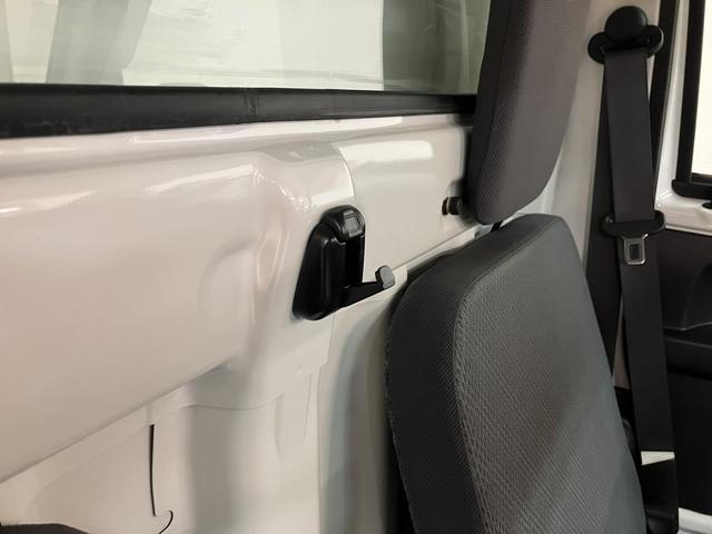 ハイゼットトラックＦＲＰ中温片側スライドドア／車検整備付／オートライト／４ＡＴ車検整備付　横滑り防止装置　両席エアバック　パワーステアリング　エアコン　ＡＭ・ＦＭラジオ　オートライト　ハイルーフ　４ＡＴ　ハロゲンヘッドライト（大阪府）の中古車