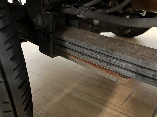 ハイゼットトラックＦＲＰ中温片側スライドドア／車検整備付／オートライト／４ＡＴ車検整備付　横滑り防止装置　両席エアバック　パワーステアリング　エアコン　ＡＭ・ＦＭラジオ　オートライト　ハイルーフ　４ＡＴ　ハロゲンヘッドライト（大阪府）の中古車