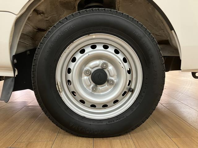 ハイゼットトラックＦＲＰ中温片側スライドドア／車検整備付／オートライト／４ＡＴ車検整備付　横滑り防止装置　両席エアバック　パワーステアリング　エアコン　ＡＭ・ＦＭラジオ　オートライト　ハイルーフ　４ＡＴ　ハロゲンヘッドライト（大阪府）の中古車