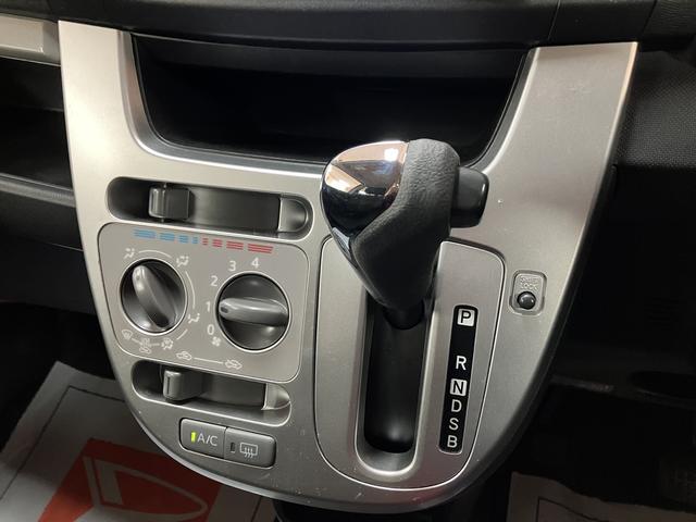 ムーヴＬ　ＶＳ／車検整備付／１年保証／ワンセグナビ／ＥＴＣ／ＵＳＢ１年間走行距離無制限保証　車検整備付　ワンセグナビ　ＵＳＢ　キーフリーシステム　エコアイドル　１４インチアルミホイール　ベンチシート　ハロゲンヘッドライト（大阪府）の中古車