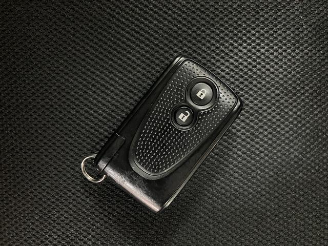 ムーヴＬ　ＶＳ／車検整備付／１年保証／ワンセグナビ／ＥＴＣ／ＵＳＢ１年間走行距離無制限保証　車検整備付　ワンセグナビ　ＵＳＢ　キーフリーシステム　エコアイドル　１４インチアルミホイール　ベンチシート　ハロゲンヘッドライト（大阪府）の中古車