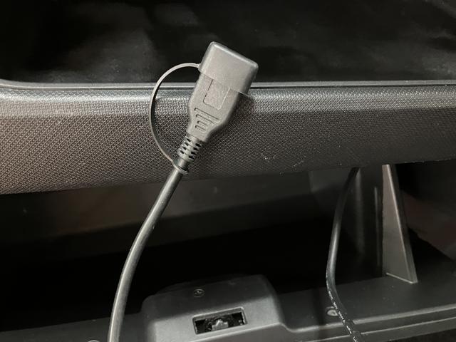 ムーヴＬ　ＶＳ／車検整備付／１年保証／ワンセグナビ／ＥＴＣ／ＵＳＢ１年間走行距離無制限保証　車検整備付　ワンセグナビ　ＵＳＢ　キーフリーシステム　エコアイドル　１４インチアルミホイール　ベンチシート　ハロゲンヘッドライト（大阪府）の中古車