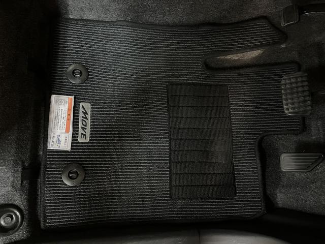 ムーヴＬ　ＶＳ／車検整備付／１年保証／ワンセグナビ／ＥＴＣ／ＵＳＢ１年間走行距離無制限保証　車検整備付　ワンセグナビ　ＵＳＢ　キーフリーシステム　エコアイドル　１４インチアルミホイール　ベンチシート　ハロゲンヘッドライト（大阪府）の中古車