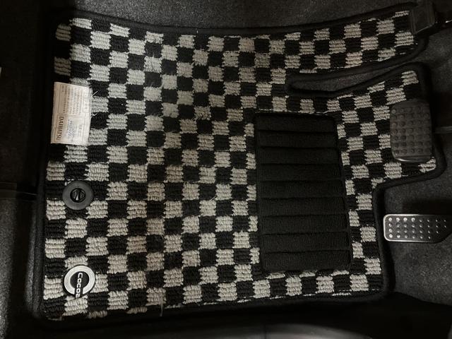 ミラココアココアＸ／１年保証／車検整備付／ワンセグナビ／キーフリー／１年間走行距離無制限保証　車検整備付　ワンセグナビ　オートエアコン　ハロゲンヘッドライト　フロントフォグランプ　チルトステアリング　運転席シートリフター　キーフリーシステム　ベンチシート（大阪府）の中古車