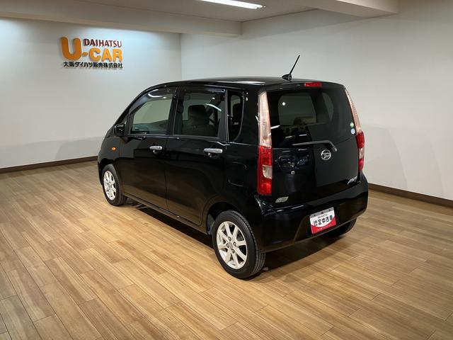 ムーヴＸ／１年間走行距離無制限保証／車検整備付／ナビ／ＥＴＣ／１年間走行距離無制限保証　車検整備付　ワンセグナビ　ＣＤ　ＥＴＣ　革巻ステアリング　アイドリングストップ機能　オートエアコン　１４インチアルミホイール　ベンチシート　スモークガラス（大阪府）の中古車