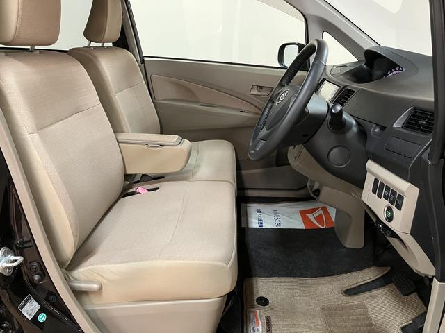 ムーヴＸ／１年間走行距離無制限保証／車検整備付／ナビ／ＥＴＣ／１年間走行距離無制限保証　車検整備付　ワンセグナビ　ＣＤ　ＥＴＣ　革巻ステアリング　アイドリングストップ機能　オートエアコン　１４インチアルミホイール　ベンチシート　スモークガラス（大阪府）の中古車