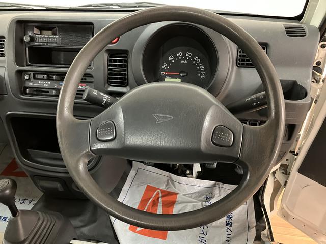ハイゼットトラックエアコン・パワステ　スペシャル／１年保証／車検整備付／３方開１年間走行距離無制限保証　車検整備付　エアコン　パワーステアリング　５速マニュアルミッション車　３方開　ＡＭ／ＦＭラジオ　４ＷＤ（大阪府）の中古車