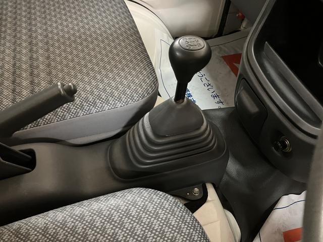 ハイゼットトラックエアコン・パワステ　スペシャル／１年保証／車検整備付／３方開１年間走行距離無制限保証　車検整備付　エアコン　パワーステアリング　５速マニュアルミッション車　３方開　ＡＭ／ＦＭラジオ　４ＷＤ（大阪府）の中古車