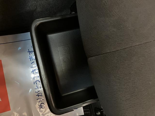 タントエグゼカスタムＲＳ／１年間走行距離無制限保証／車検整備付／ＥＴＣ１年間走行距離無制限保証　車検整備付　フルセグナビ　ＥＴＣ　キーフリー　ＭＯＭＯ社製ステアリング　トップシェイドガラス　１５インチアルミ　ディスチャージヘッドライト　フロントフォグランプ（大阪府）の中古車