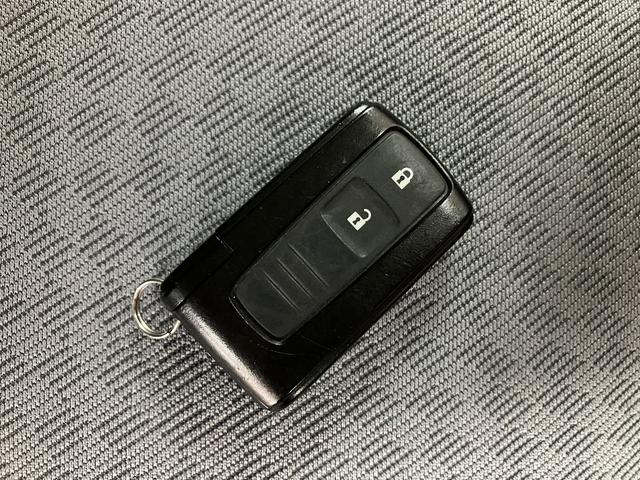 ムーヴＸリミテッド／４ＷＤ／１年間走行距離無制限保証／認定中古車１年間走行距離無制限保証　車検整備付　４ＷＤ　ワンセグＨＤＤナビ　バックカメラ　オートエアコン　キーフリー　１４インチアルミホイール　スモークガラス　ハロゲンヘッドライト　ベンチシート（大阪府）の中古車