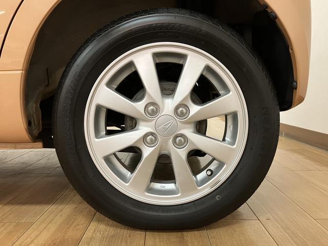 ムーヴＸリミテッド／４ＷＤ／１年間走行距離無制限保証／認定中古車１年間走行距離無制限保証　車検整備付　４ＷＤ　ワンセグＨＤＤナビ　バックカメラ　オートエアコン　キーフリー　１４インチアルミホイール　スモークガラス　ハロゲンヘッドライト　ベンチシート（大阪府）の中古車