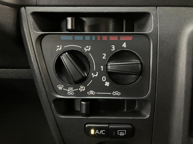 ハイゼットカーゴデラックスＳＡIII／サポカーＳワイド適合／ワンセグナビ１年間走行距離無制限保証　車検整備付　外品ワンセグナビ　ＥＴＣ　キーレスエントリー　オートハイビーム　フロントパワーウインドウ　トップシェイドガラス　オーバーヘッドコンソール　ハロゲンヘッドライト（大阪府）の中古車