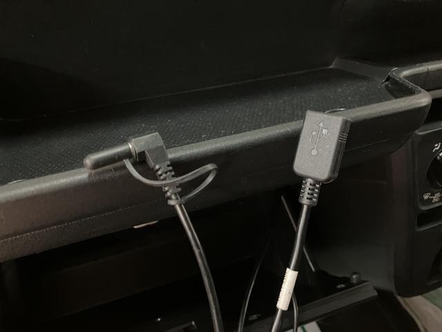 ハイゼットカーゴデラックスＳＡIII／サポカーＳワイド適合／ワンセグナビ１年間走行距離無制限保証　車検整備付　外品ワンセグナビ　ＥＴＣ　キーレスエントリー　オートハイビーム　フロントパワーウインドウ　トップシェイドガラス　オーバーヘッドコンソール　ハロゲンヘッドライト（大阪府）の中古車