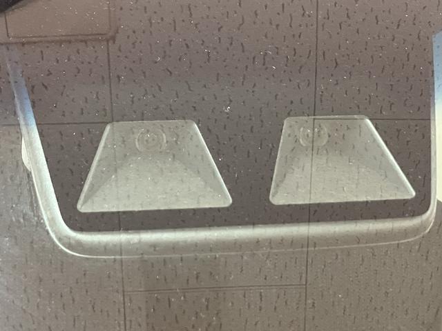 ハイゼットカーゴデラックスＳＡIII／サポカーＳワイド適合／ワンセグナビ１年間走行距離無制限保証　車検整備付　外品ワンセグナビ　ＥＴＣ　キーレスエントリー　オートハイビーム　フロントパワーウインドウ　トップシェイドガラス　オーバーヘッドコンソール　ハロゲンヘッドライト（大阪府）の中古車