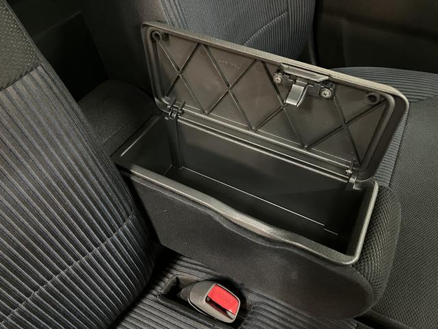 ムーヴＸ　ＶＳ　III／１年間走行距離無制限保証／ＥＴＣ／アルミ／１年間走行距離無制限保証　ＣＤステレオ　つくつく防止（ペダル踏み間違い時加速抑制装置）トップシェイドガラス　ＥＴＣ　１４インチアルミホイール　オートエアコン　キーフリー　ハロゲンヘッドライト　Ｆフォグ（大阪府）の中古車