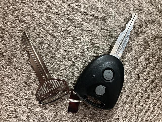 ムーヴL/1年間走行距離無制限保証/車検整備付/認定中古車1年間走行距離無制限保証 車検整備付 社外品CD/カセットステレオ オートエアコン キーレスエントリー エコアイドル パワーウインドウ パワーステアリング 14インチフルホイールキャップ(大阪府)の中古車