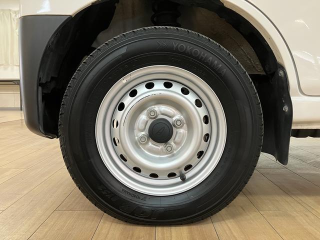 ハイゼットカーゴスペシャルSAIII/サポカーSワイド適合/新車保証継承/新車保証継承 車検整備付 ルーフキャリア USB/CDチューナー オートライト オートハイビーム エコアイドル ETC オーバーヘッドシェルフ トップシェイドガラス LEDヘッドライト(大阪府)の中古車