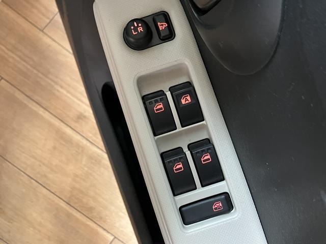 ミラココアココアＬ／１年間走行距離無制限保証／車検整備付／認定中古車１年間走行距離無制限保証　車検整備付　ＡＵＸ端子付ＣＤステレオ　アイドリングストップ機能　キーレスエントリー　チルトステアリング　運転席シートリフター　１４インチフルホイールキャップ　ハロゲンヘッド（大阪府）の中古車