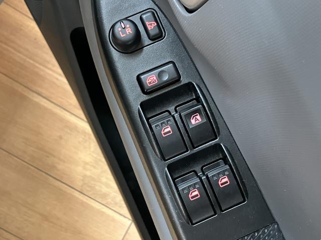 ソニカＲＳリミテッドＣＤチューナー・社外ドラレコ・ディスチャージヘットライト・フォグランプ・１５インチアルミホイール（大阪府）の中古車