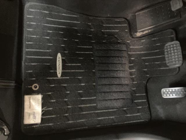 ソニカＲＳリミテッドＣＤチューナー・社外ドラレコ・ディスチャージヘットライト・フォグランプ・１５インチアルミホイール（大阪府）の中古車