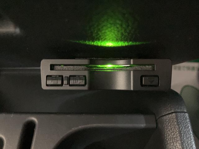 ハイゼットトラックスタンダード/1年間走行距離無制限保証/車検整備付/ナビ/1年間走行距離無制限保証 車検整備付 4速オートマチック 純正フルセグナビ Bluetooth機能 CD DVD ETC 3方開 ハロゲンヘッドライト(大阪府)の中古車