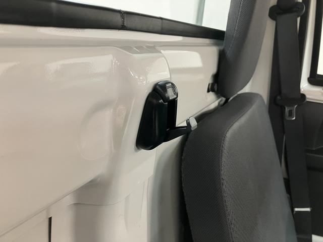 ハイゼットトラックスタンダード/1年間走行距離無制限保証/車検整備付/ナビ/1年間走行距離無制限保証 車検整備付 4速オートマチック 純正フルセグナビ Bluetooth機能 CD DVD ETC 3方開 ハロゲンヘッドライト(大阪府)の中古車