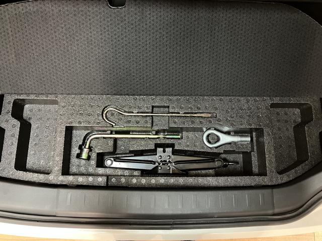 ムーヴＸ　ＶＳ／１年間走行距離無制限保証／認定中古車／シートリフタ１年間走行距離無制限保証　マニュアルエアコン　ＡＵＸ端子付きＣＤ／ＭＤチューナー　ＭＯＭＯ社製革巻きステアリング　チルトステアリング　運転席シートリフター　キーフリー　トップシェイドガラス（大阪府）の中古車